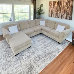 FREE DELIVERY! 🚚 Beige Sectional With Reversible Chaise