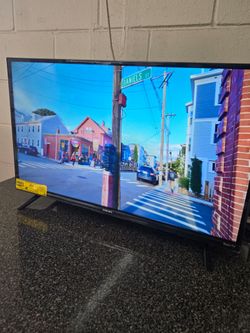 Philips 32" Roku TV Model 32PFL6452