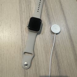 Apple Watch Series 9 - 41 mm - Gold