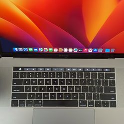 2017 MacBook Pro 15” – i7-16GB RAM – Touch Bar – Excellent Condition