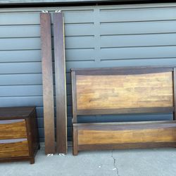 Queen Contemporary Bedroom Set