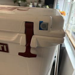 WSU Yeti Rhodie 20 Cooler