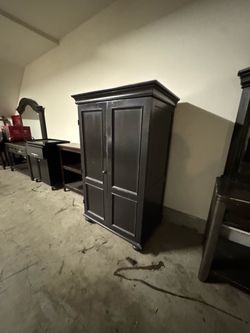Antique cabinet / Jewelry Cabinet