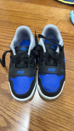 Boy shoes