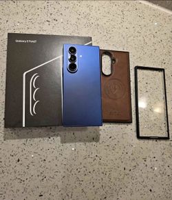 Samsung    galaxy    fold  7