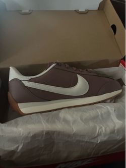WOMEN NIKE