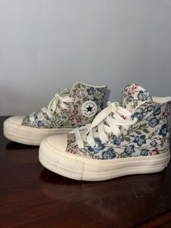 Size 5 Converse Women Chuck Taylor Lift Platform Floral Tapestry Shoes A11992C