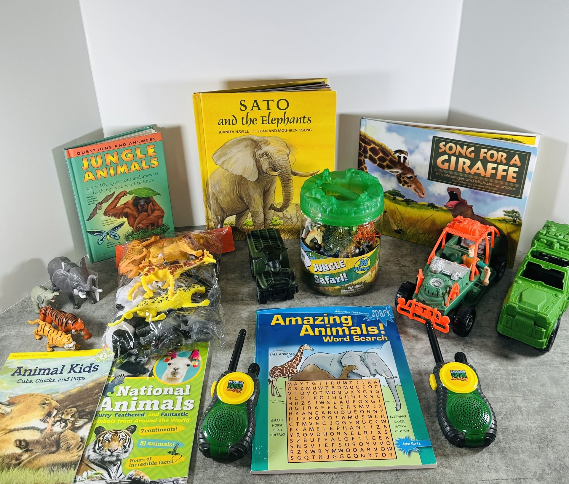 Safari Jungle Animals Playset