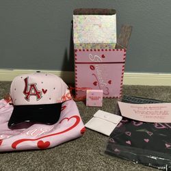 31 Hats XoXo Limited Edition 