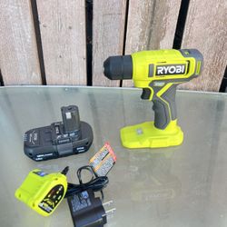 Ryobi 18v Cordless 3/8 in. Lightweight Drill Kit