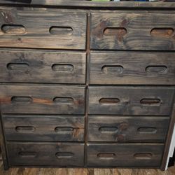 10 Drawer Wood Dresser 