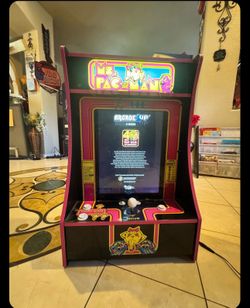 Ms. Pac-Man Countercade – 10 Games in 1! 🎮