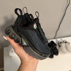 Toddler Nike Shoes Size 7C