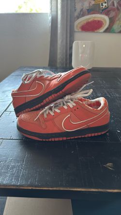 Nike Dunks 🟠 Orange lobsters 🦞 Size 4Y Kids