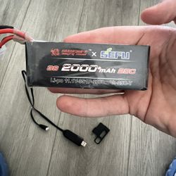 Title: 3S 11.1V 2000mAh LiPo Battery with Charger 