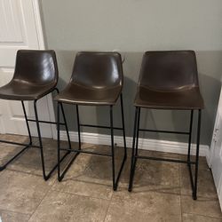 Set Of 3 Barstools 