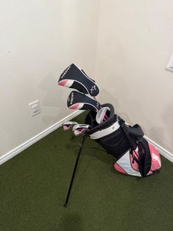 Right Handed Precise Juniors 6-piece golf set