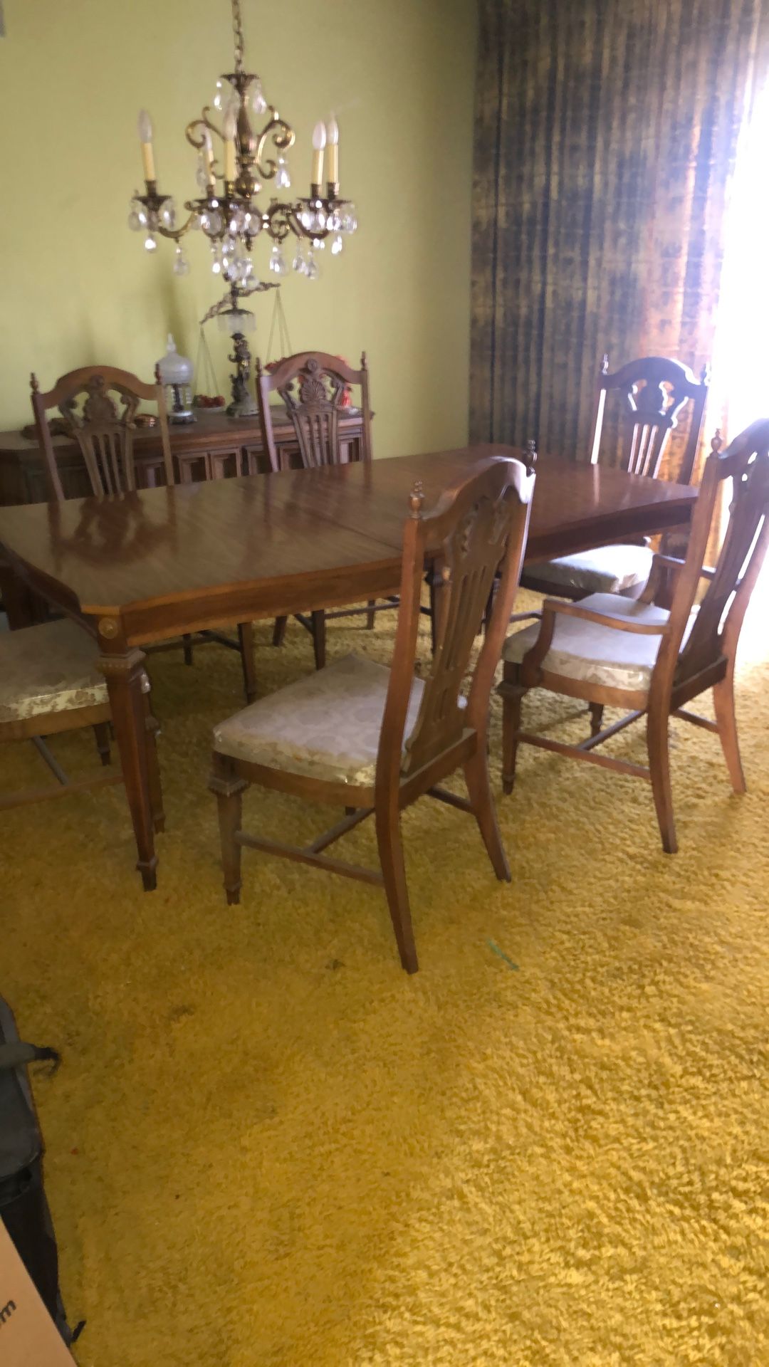 Dining Room Table and Chairs