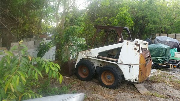 Bobcat 743b Business Equipment In Parkland Fl Offerup