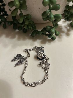 James Avery