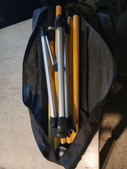 Contractor Aluminum Tripod & Telescoping Grade Rod with Bag