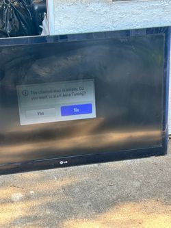 Older model working LG TV great for extra room Airbnb kids room gaming