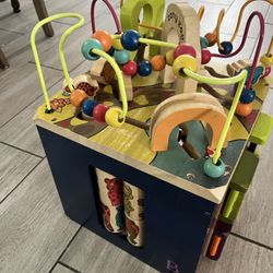Zany Zoo Activity Cube 