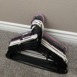 Plastic Hangers 