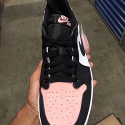 Air Jordan 1 Retro Low OG Size 9