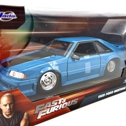 Jada 1:24 Scale Diecast Model - 1989 Ford Mustang GT (Fast & Furious)