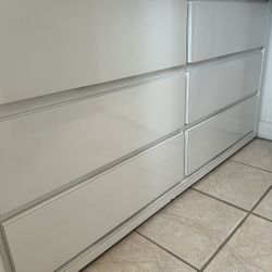 Beautiful Dresser with vanity white finish