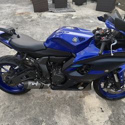 2024 Yamaha R7
