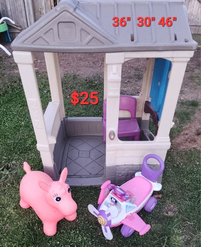 Outdoor Playhouse 