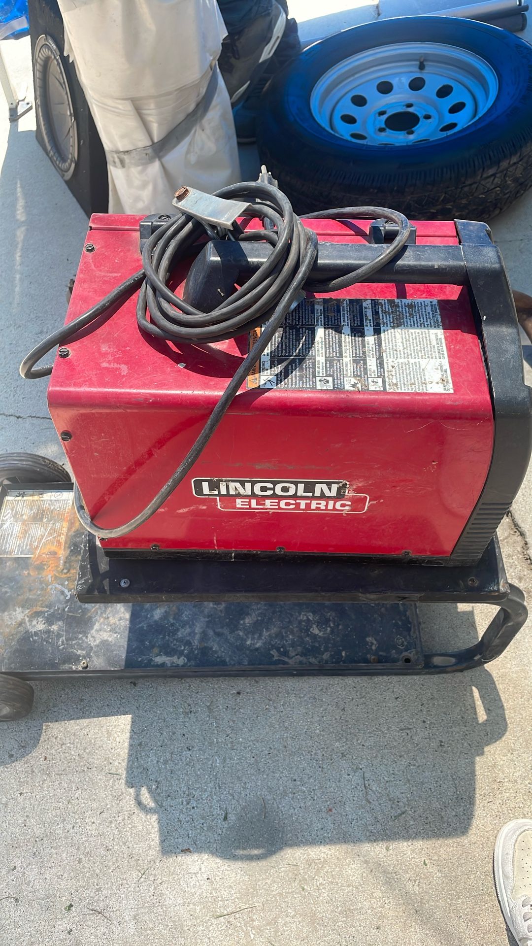 Home / Welding Equipment / MIG Welding Equipment / Lincoln Electric Weld Pak 180 Hd Red/Black