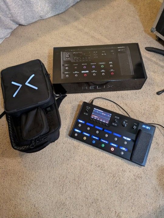 Line-6 Helix Floor W/Gig Bag