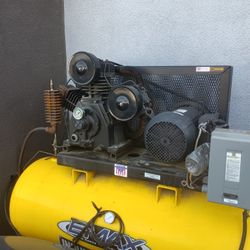 10 Horsepower 120 Gal Tank Single Phase 220 Volts $2800