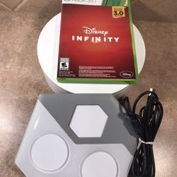 Disney Infinity (3.0 Edition) XBox 2015 Game & Portal Base