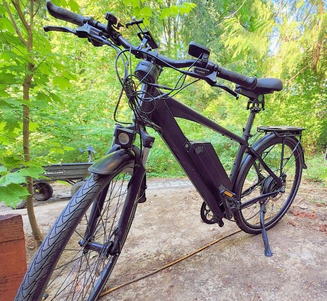 Juiced Bikes Crosscurrent X 52V Electric Bike, Many Extras