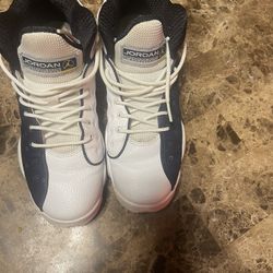 Tenis Jordan Size 6 1/2