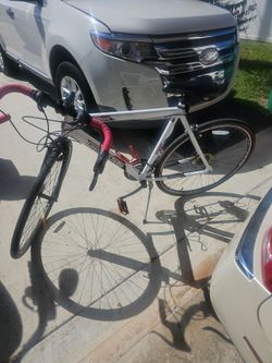 Genesis Road Bike with Shimano Components 21 speed