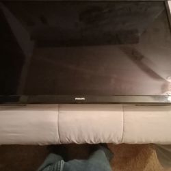 USED PERFECT CONDITION NO BOX WORKING SMART TV