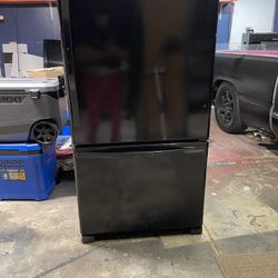 Whirlpool Refrigerator 