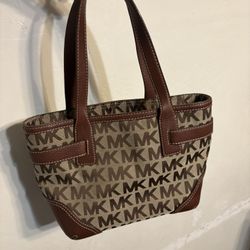 michael kors purse