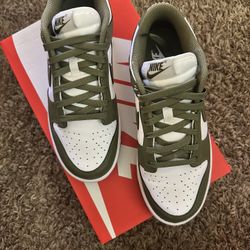 Nike Dunk Low- White/Olive 