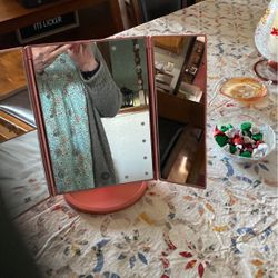 Make Up With 3 Mirror