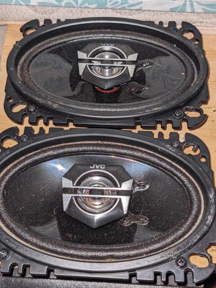 4x6"Jvc Speakers/Pioneer Head Unit