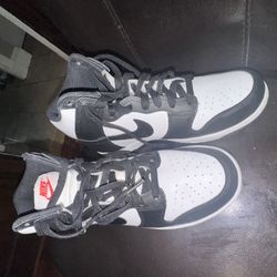 Nike High Tops Worn Once Size 8 