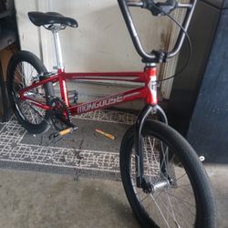 Mongoose Title Pro Racing Bike 