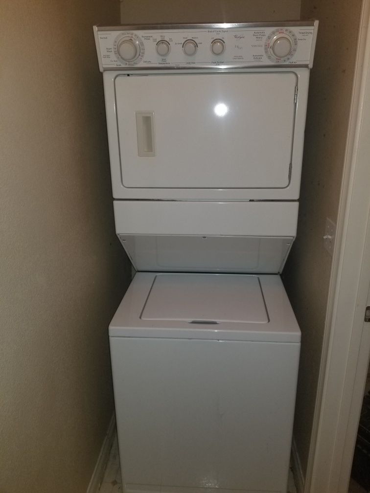 Washer and dryer stackable together in good condition nice and clean