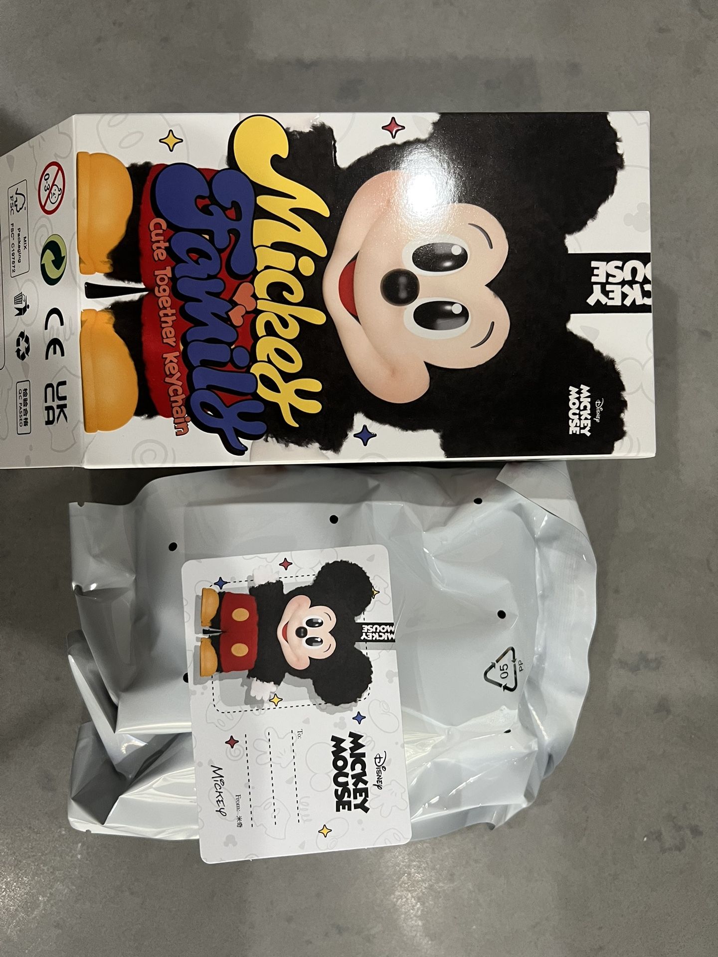 Authentic Pop mart Mickey Family - Mickey